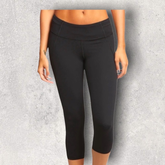 Prana | Pants u0026 Jumpsuits | Clearance Nwt Prana Momento Capri Leggings Size  M | Poshmark